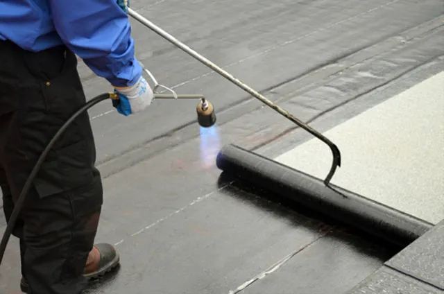 Patch or Replace: Flat Roof Decision Guide — Myths and Facts