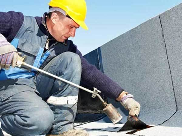 Patch or Replace: Flat Roof Decision Guide — Questions to Ask
