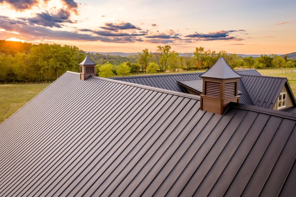 What a New Roof Costs in Laurel Canyon This Year — Long-Term View