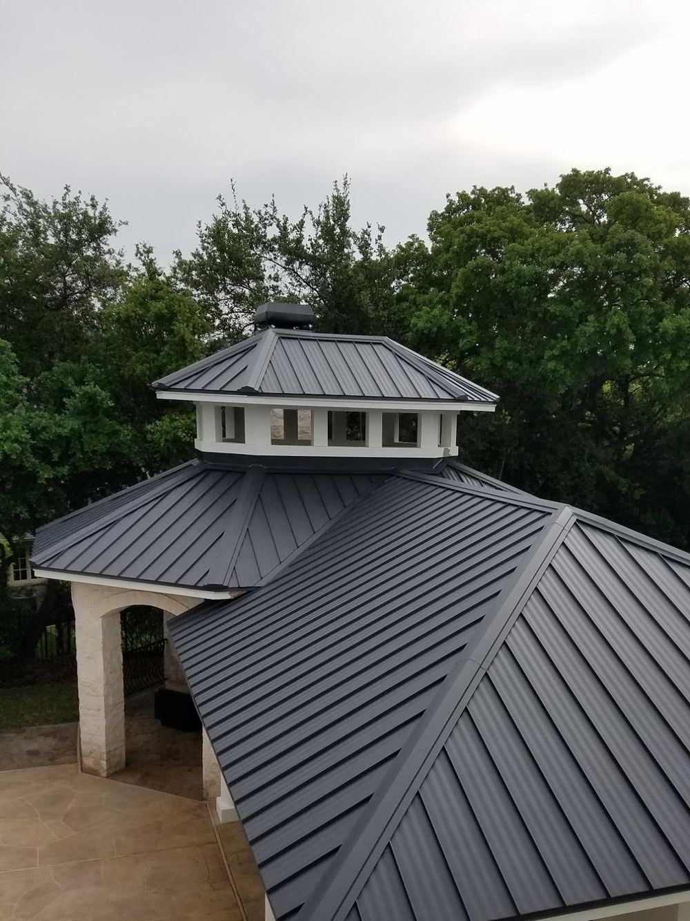 What a Metal Roof Really Costs in the LA Basin — What to Expect