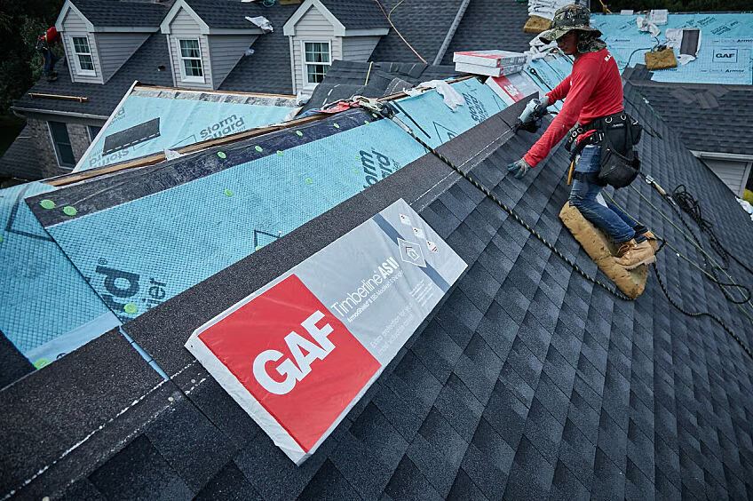 How Long Do Asphalt Shingles Last in Sherman Oaks Village? — What to Expect