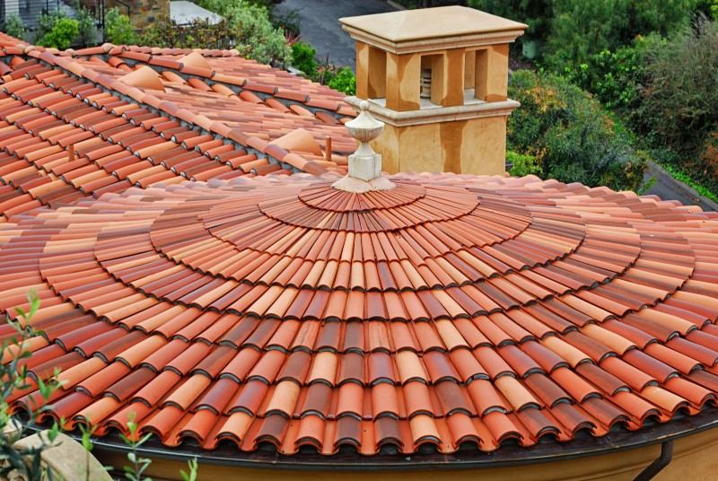 Clay vs Concrete Tile in the LA Climate — Materials Compared