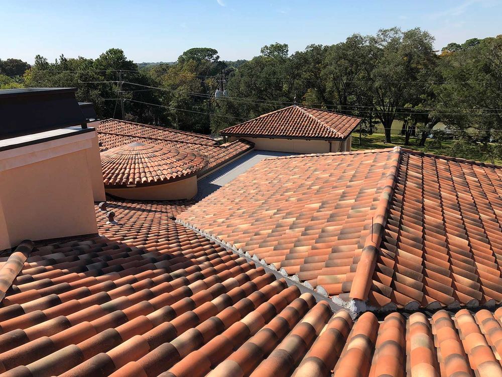 Clay vs Concrete Tile in the Sherman Oaks Climate — Homeowner Checklist